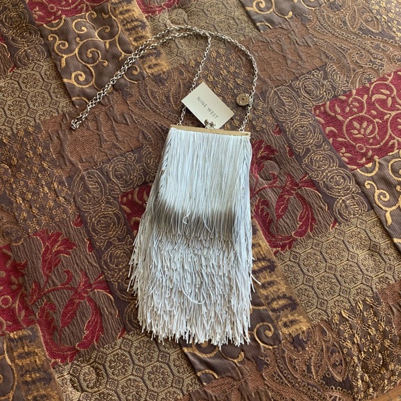 Silver fringe shoulder bag - Picture 1 of 2